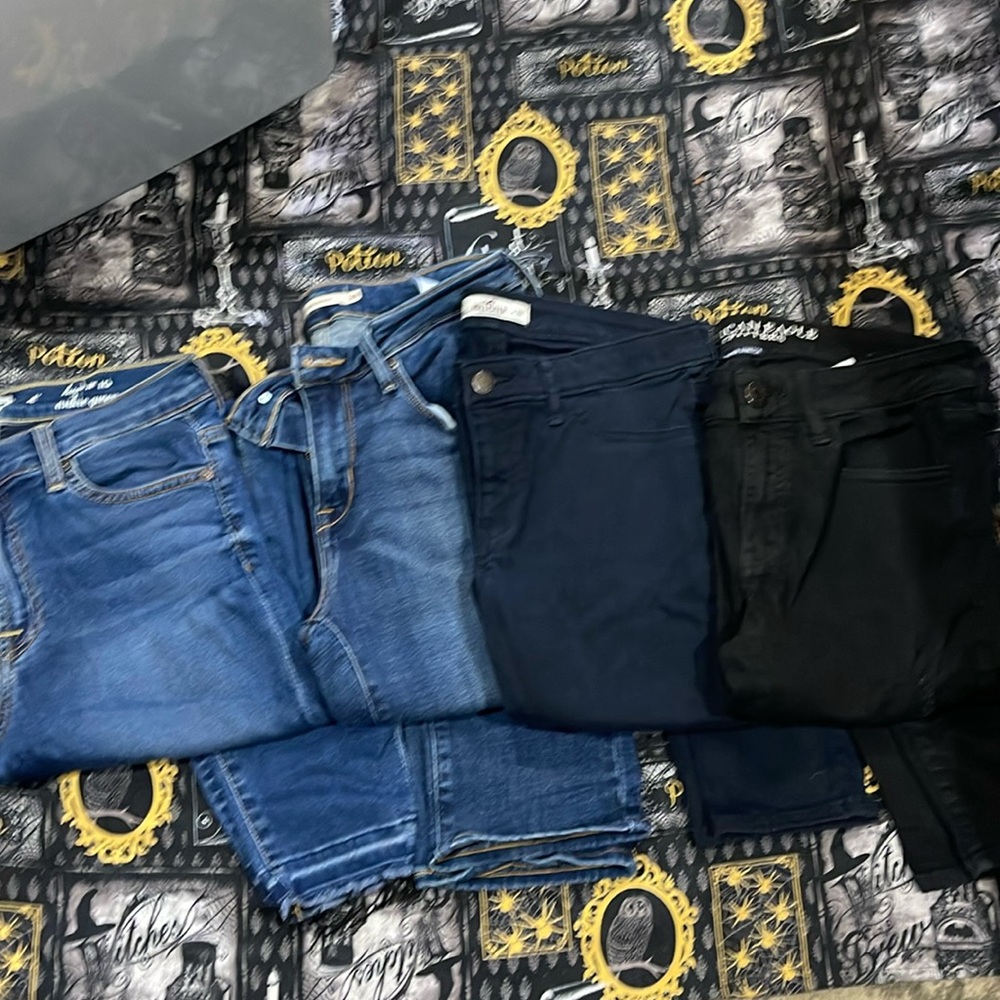 Lot of jeans 6-7